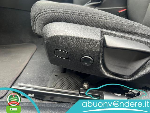 BMW 118 i 5p. Advantage