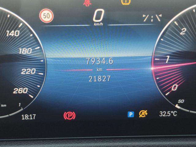 MERCEDES-BENZ GLA 180 d Automatic AMG Line Premium