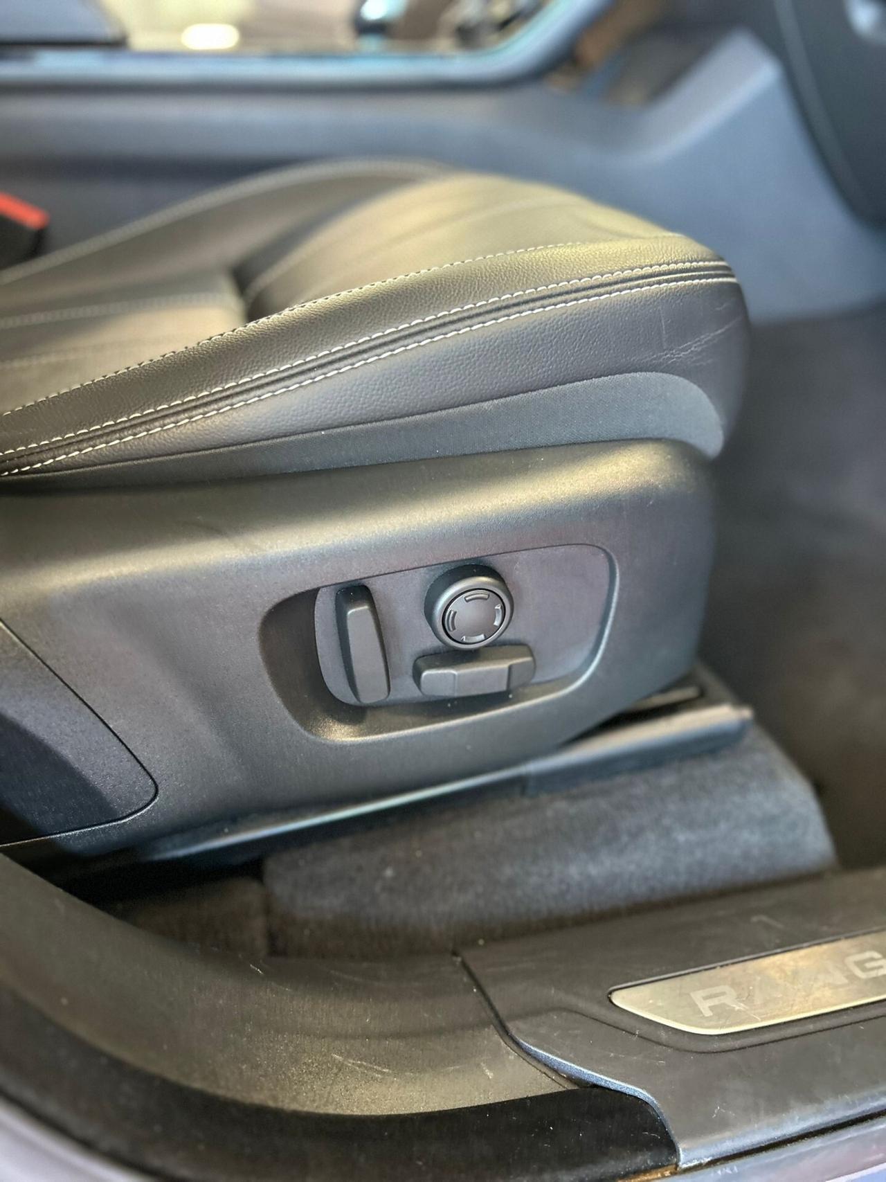 Land Rover Range Velar 2.0 I4 PHEV 404 CV S