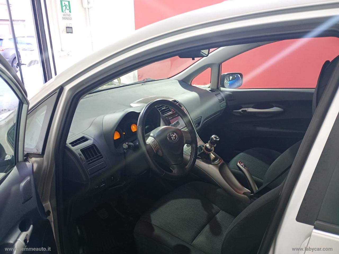 TOYOTA Auris 1.4 D-4D 5p. Sol MY 08