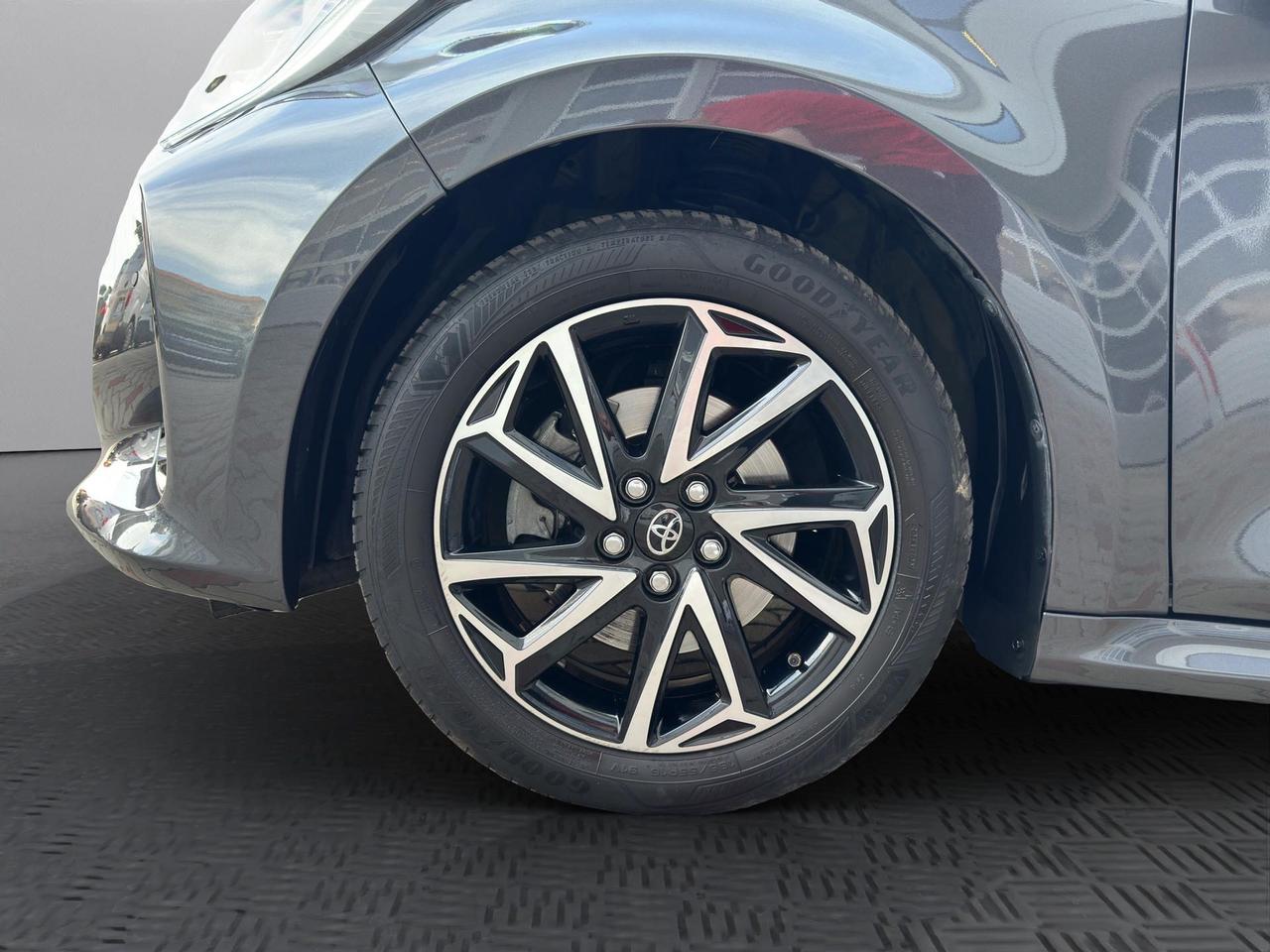 Toyota Yaris 1.5h Trend