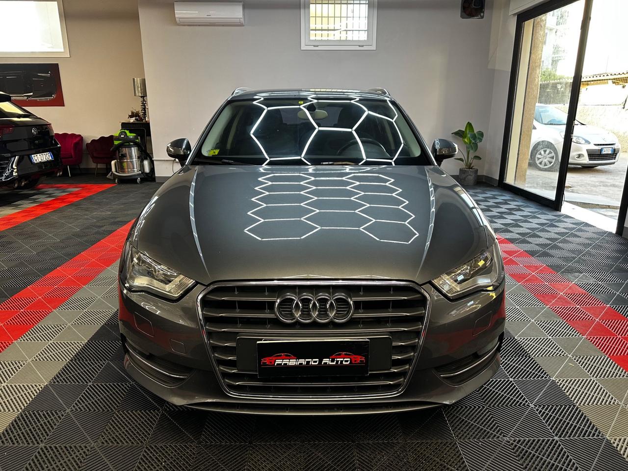 Audi A3 1.6 TDI Attraction - FABIANOAUTO