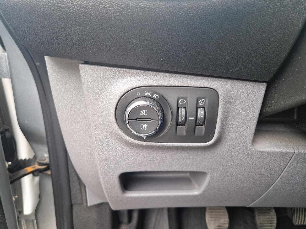 Opel Corsa 1.4 75CV "SOLO 23.600 km" Carplay, Sensori, Cruise