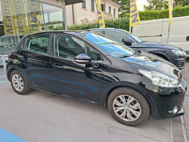 Peugeot 208 1.2 benzina Neopatentati 2013
