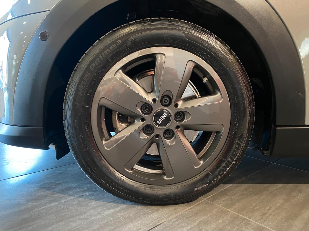 Mini 1.5 Cooper Essential 5 porte TETTO