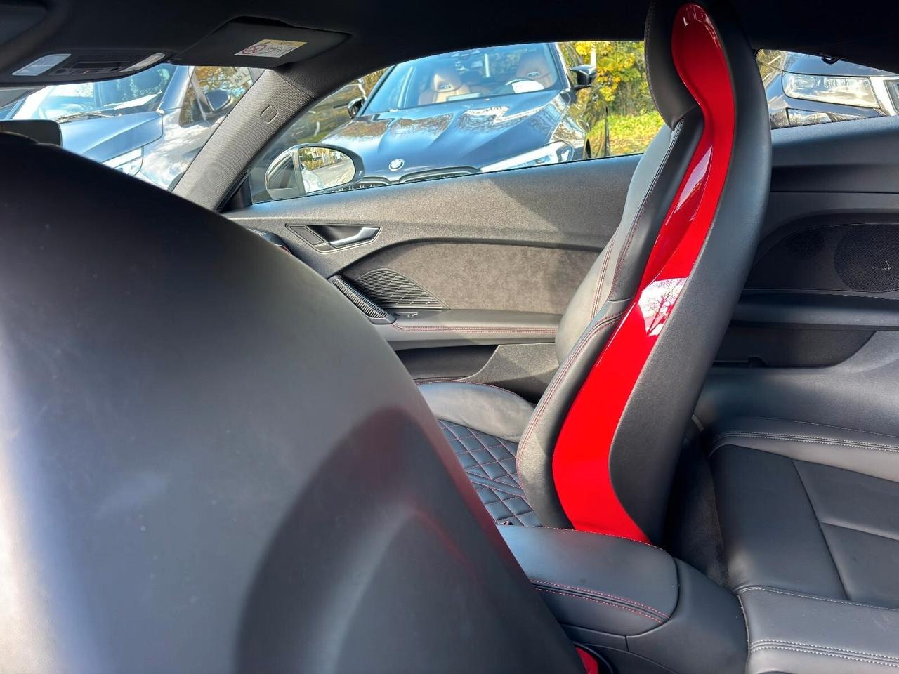 Audi TT TTS Coupé TFSI quattro S tronic Competition