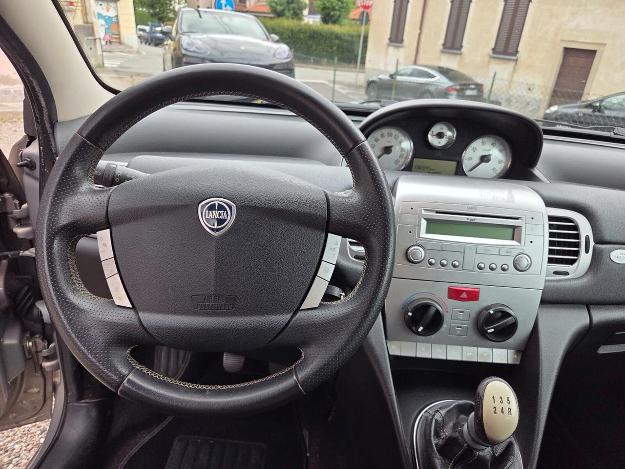 Lancia Ypsilon 1.2 69 CV PLATINUM 3 PORTE