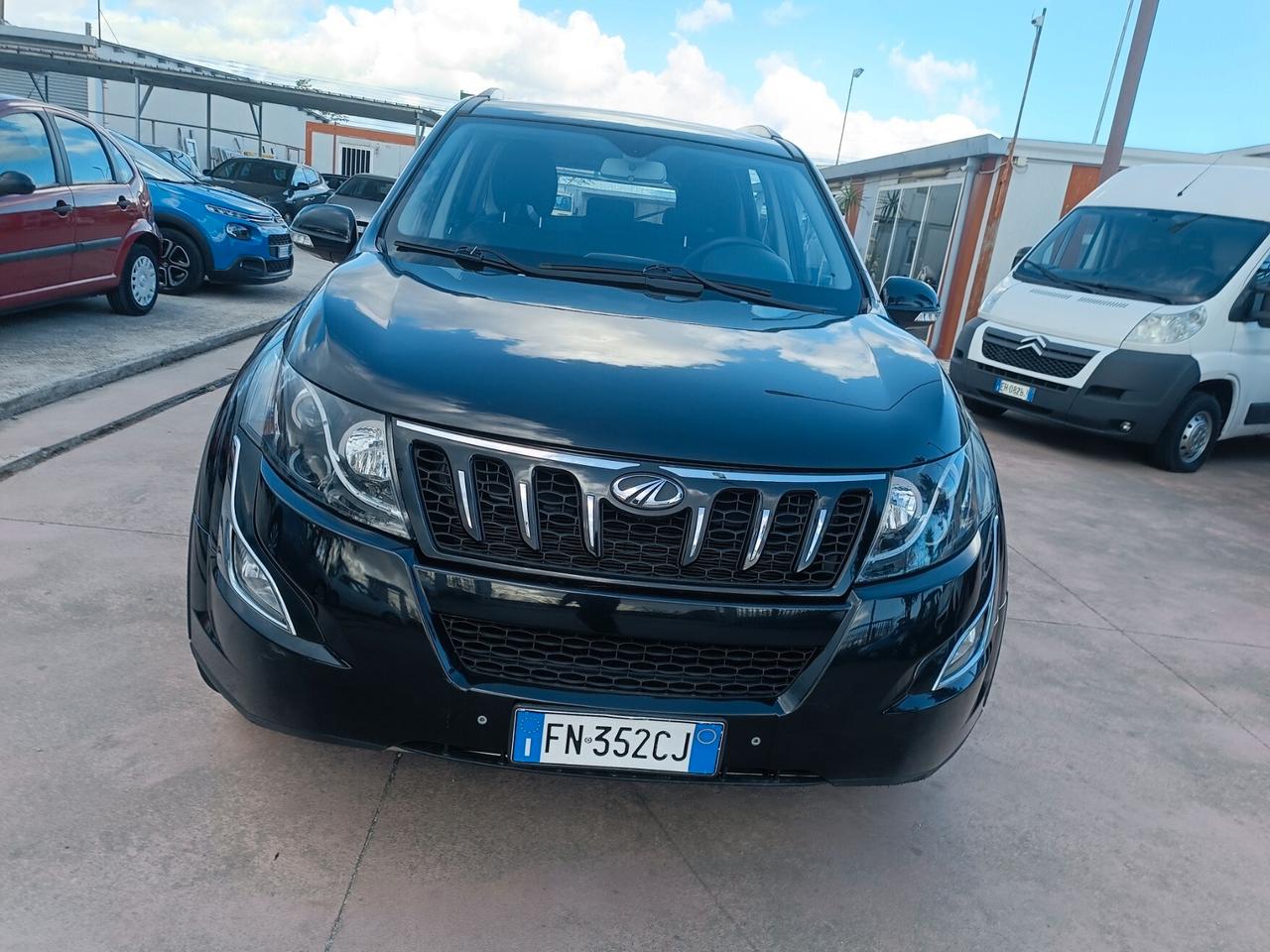 Mahindra XUV500 2.2 16V FWD W10