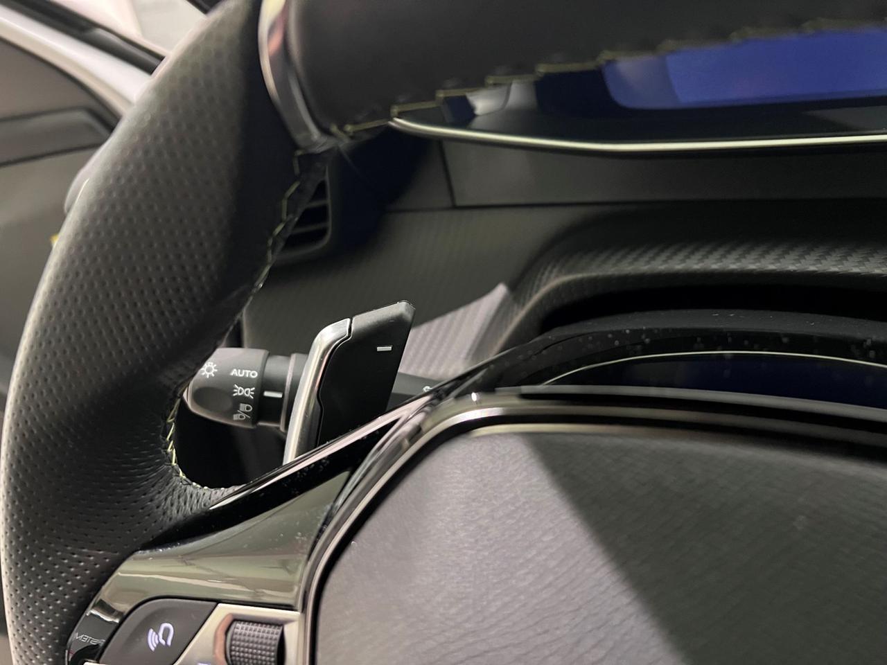 PEUGEOT 2008 II 2023 1.2 hybrid GT 136cv e-dcs6 - PROMO ENTRO DICEMBRE