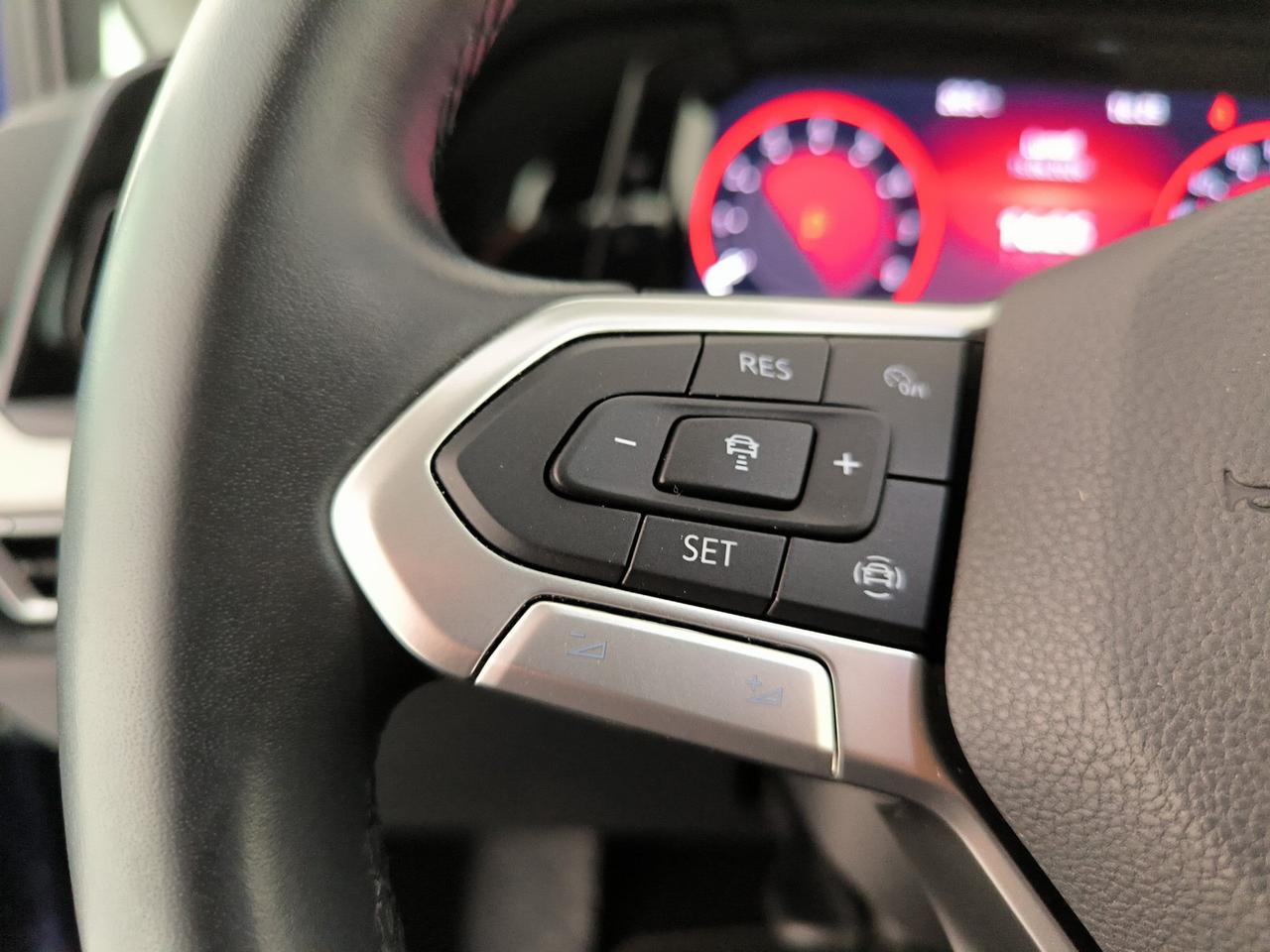 Volkswagen Golf 1.0 etsi evo life 110cv dsg