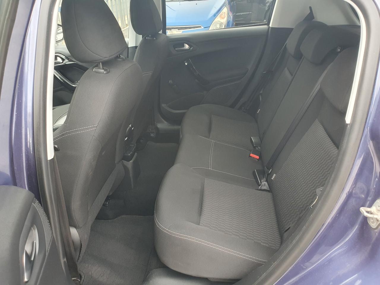 Peugeot 208 1.6hdi 100cv Neopatentati 2016