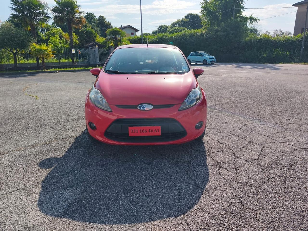Ford Fiesta 1.4 Titanium Bz-GPL