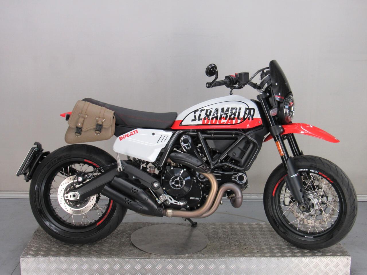 Ducati Scrambler 800 URBAN MOTARD