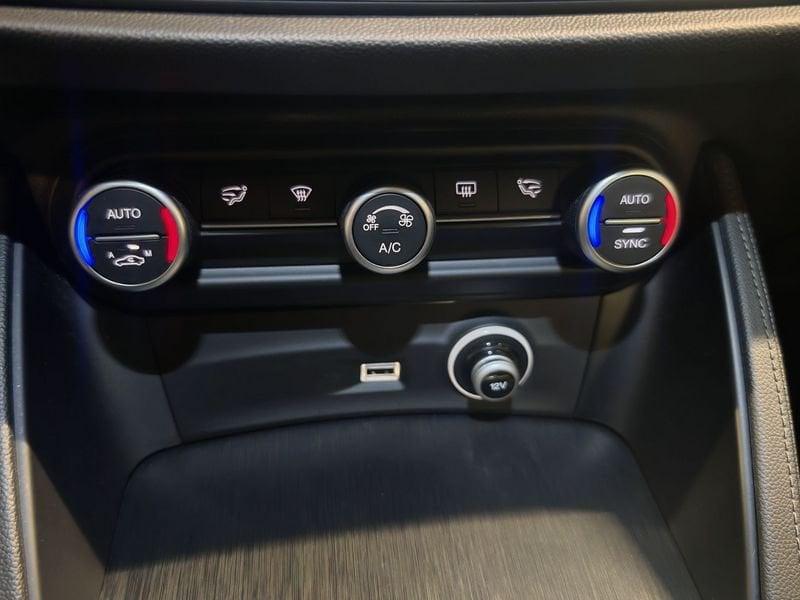Alfa Romeo Stelvio 2.2 Turbodiesel 160 CV AT8 RWD Business