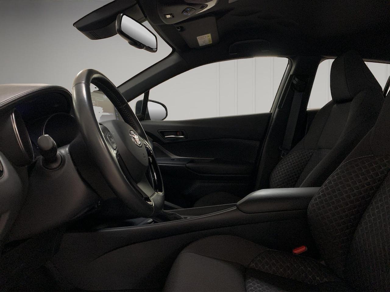 Toyota C-HR 1.8h Active e-cvt