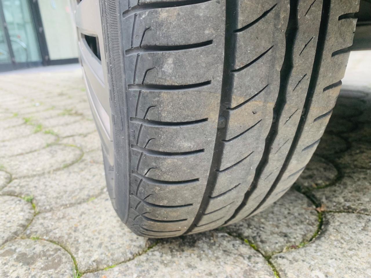 Toyota Yaris 1,0 benzina