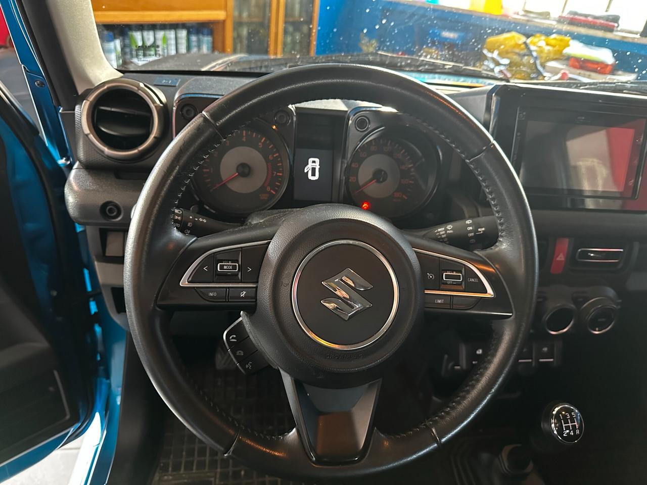 Suzuki Jimny 1.5 5MT Top