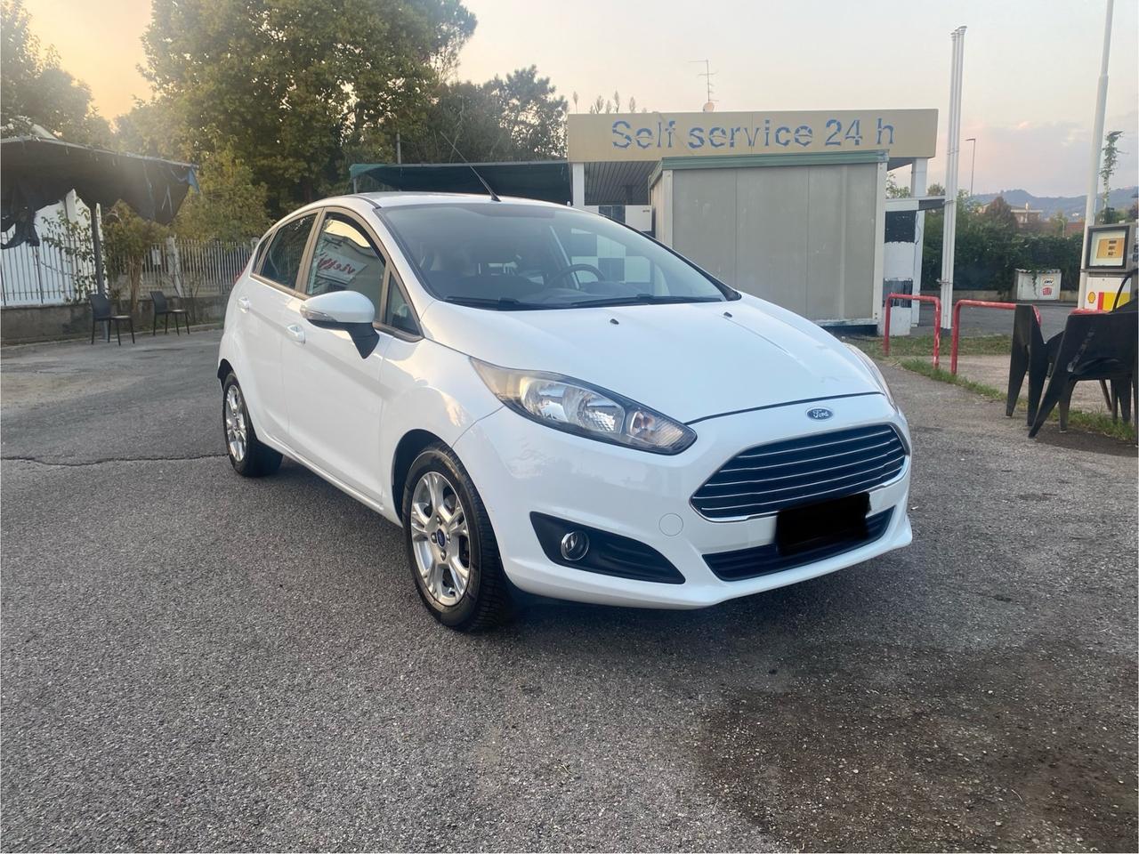 Ford Fiesta 1.5 TDCi 75CV 5 porte