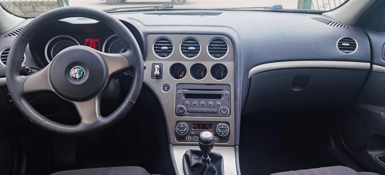 Alfa Romeo 159 1.9 JTDm 16V Exclusive