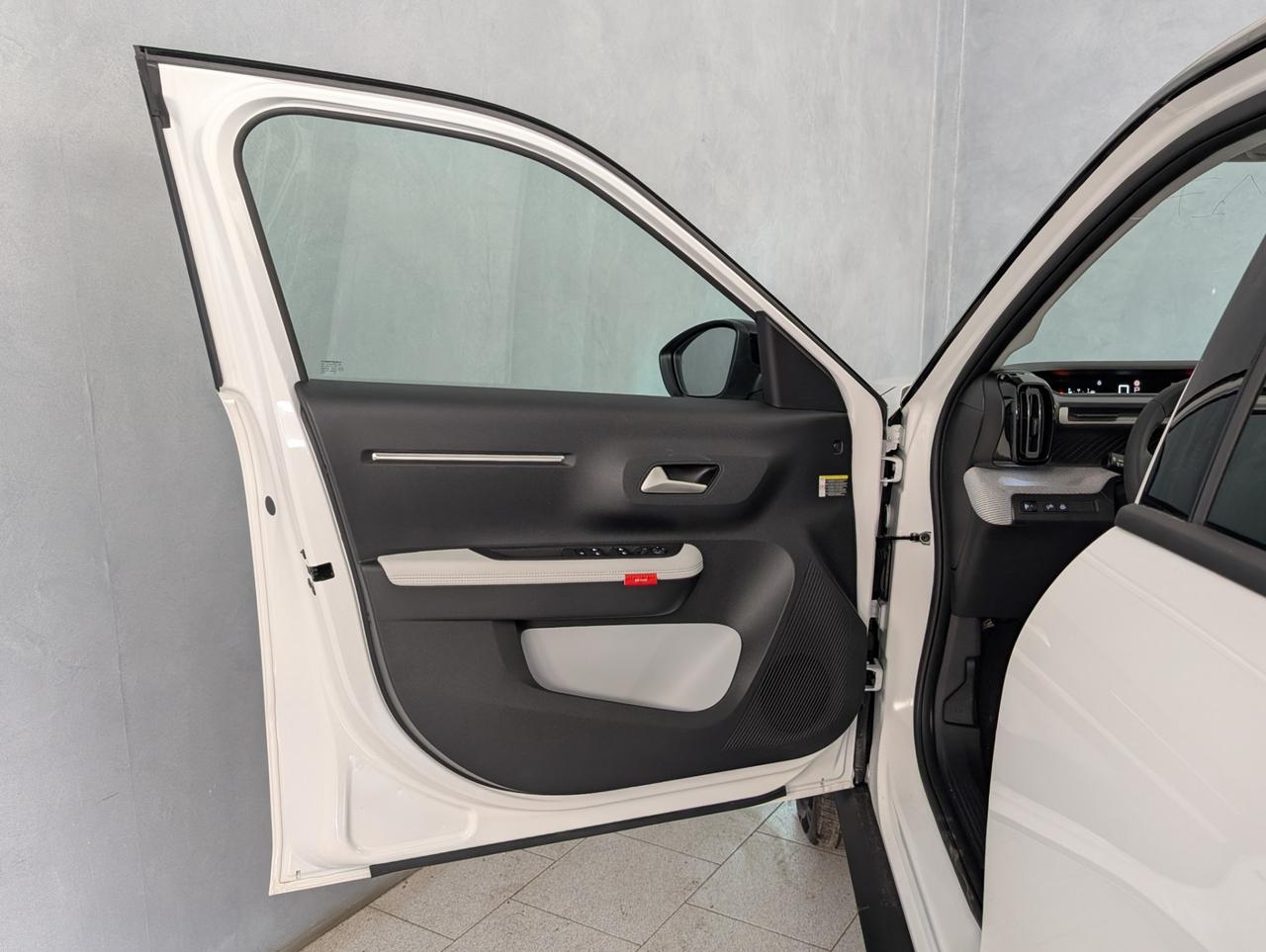 Citroen 1.2 Hybrid 145cv edcs6 Max