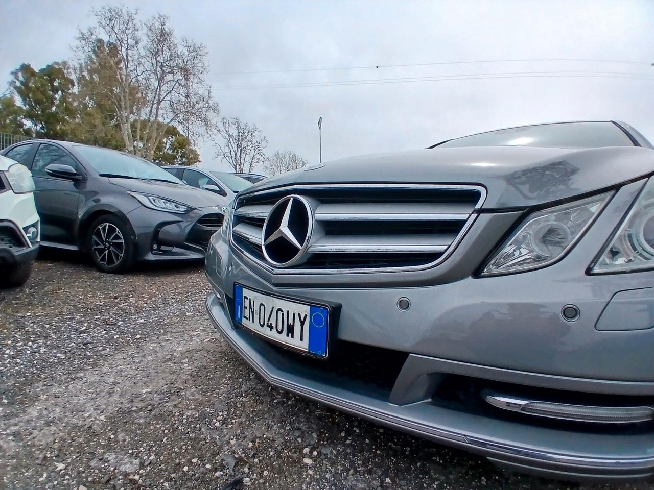 Mercedes-benz E 220 CDI Coupé BlueEFFICIENCY