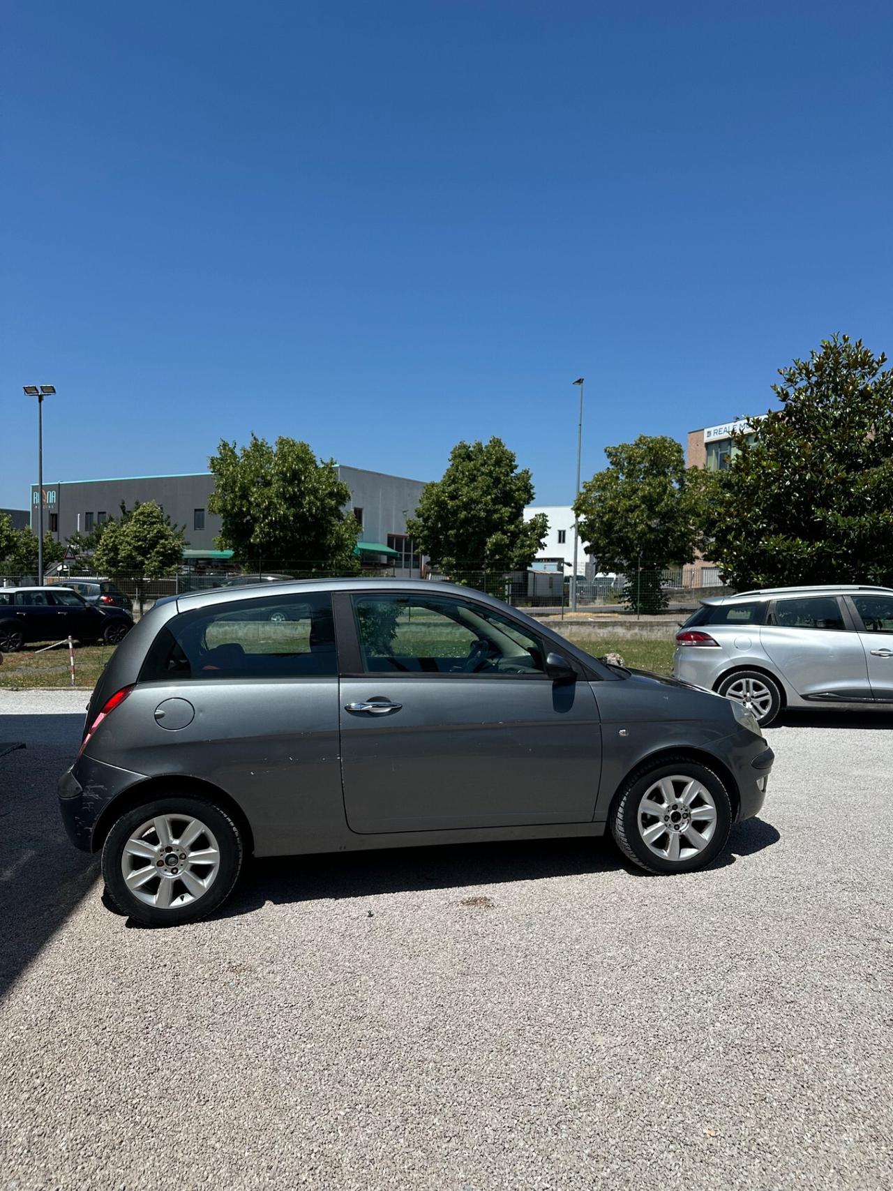 Lancia Ypsilon 1.3 Multijet 16V Platino