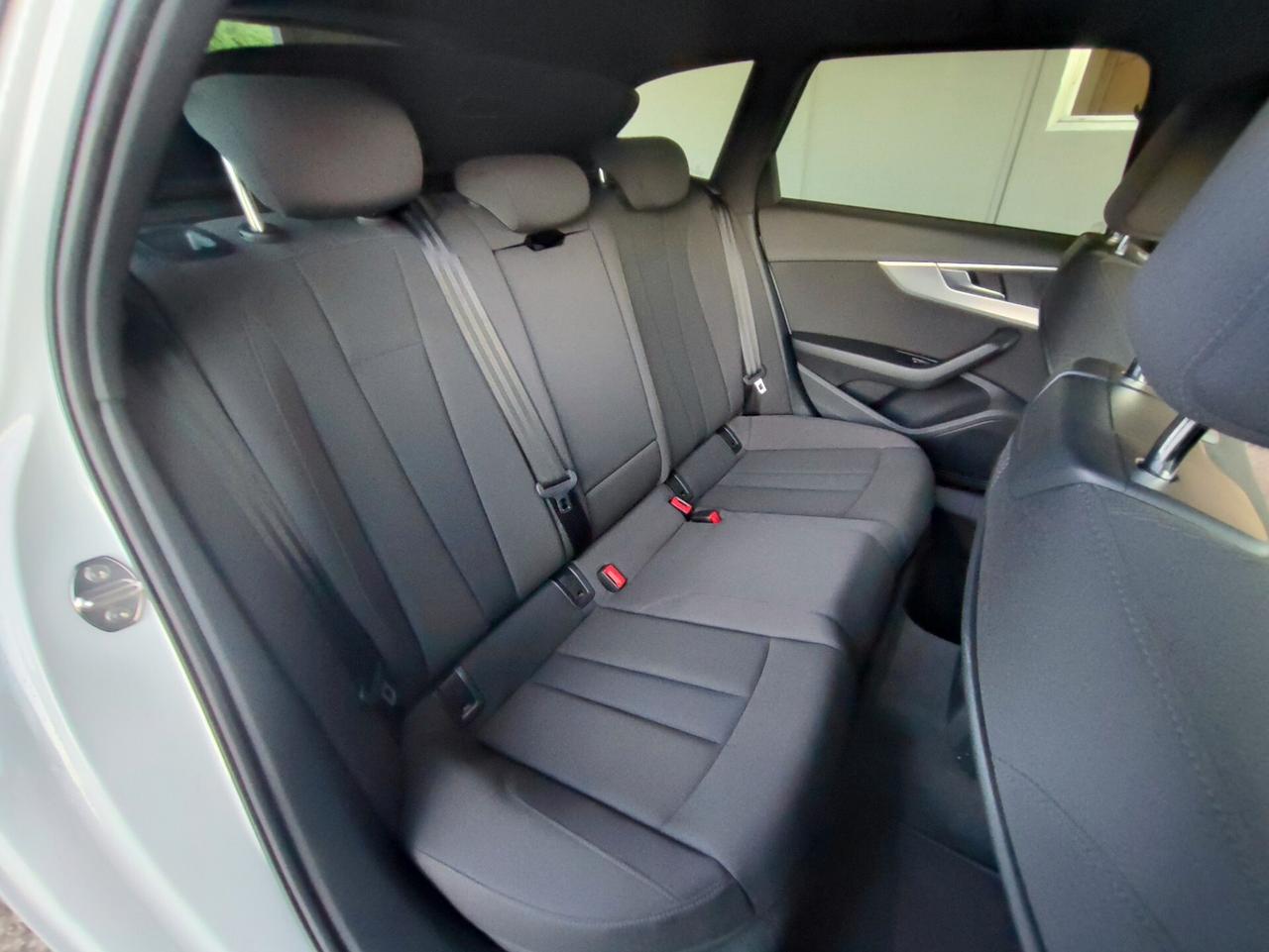 Audi A4 Avant 2.0 TDI 150 CV Business Sport