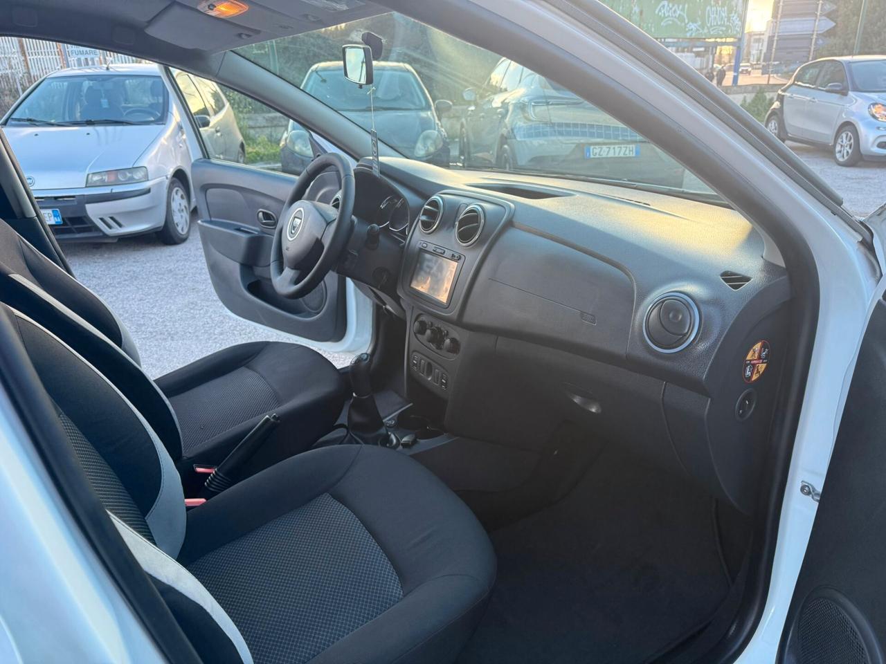 Dacia Sandero 1.2 GPL 75CV 2015 DA VETRINA