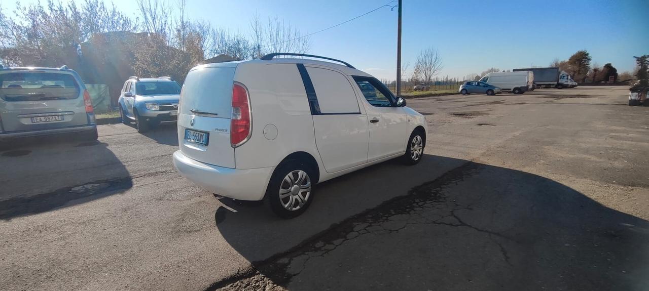 Skoda Praktik 1.6 tdi 90 cv - PREZZO PIU' IVA