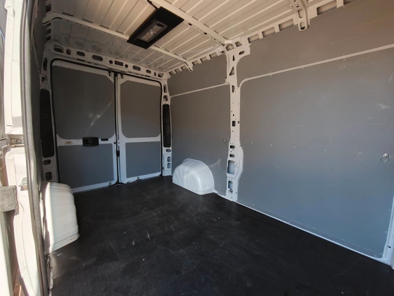 Fiat DUCATO 35 L2H2 2.2 diesel 140cv 2025
