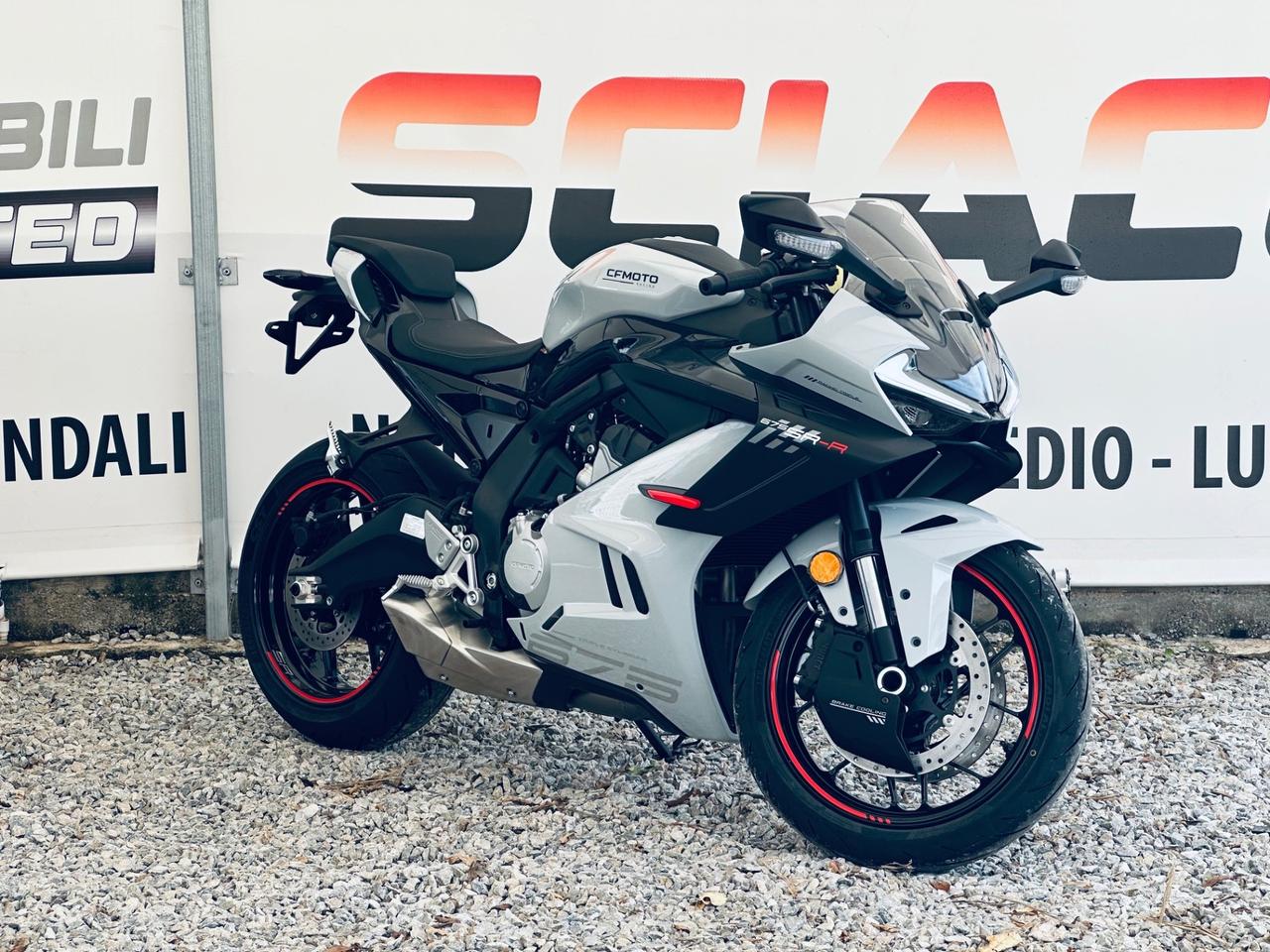 CF Moto 675SR-R - Aerolite Grey