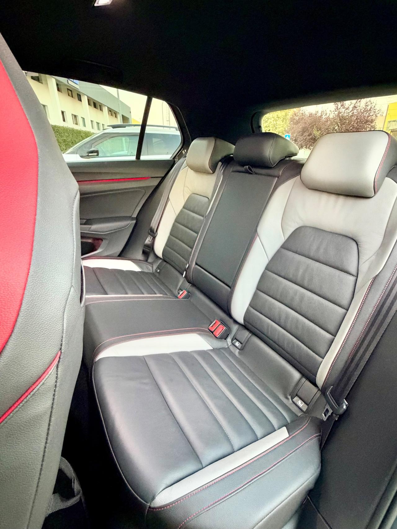 VOLKSWAGEN GOLF 8 2.0 TSI DSG GTI MK8