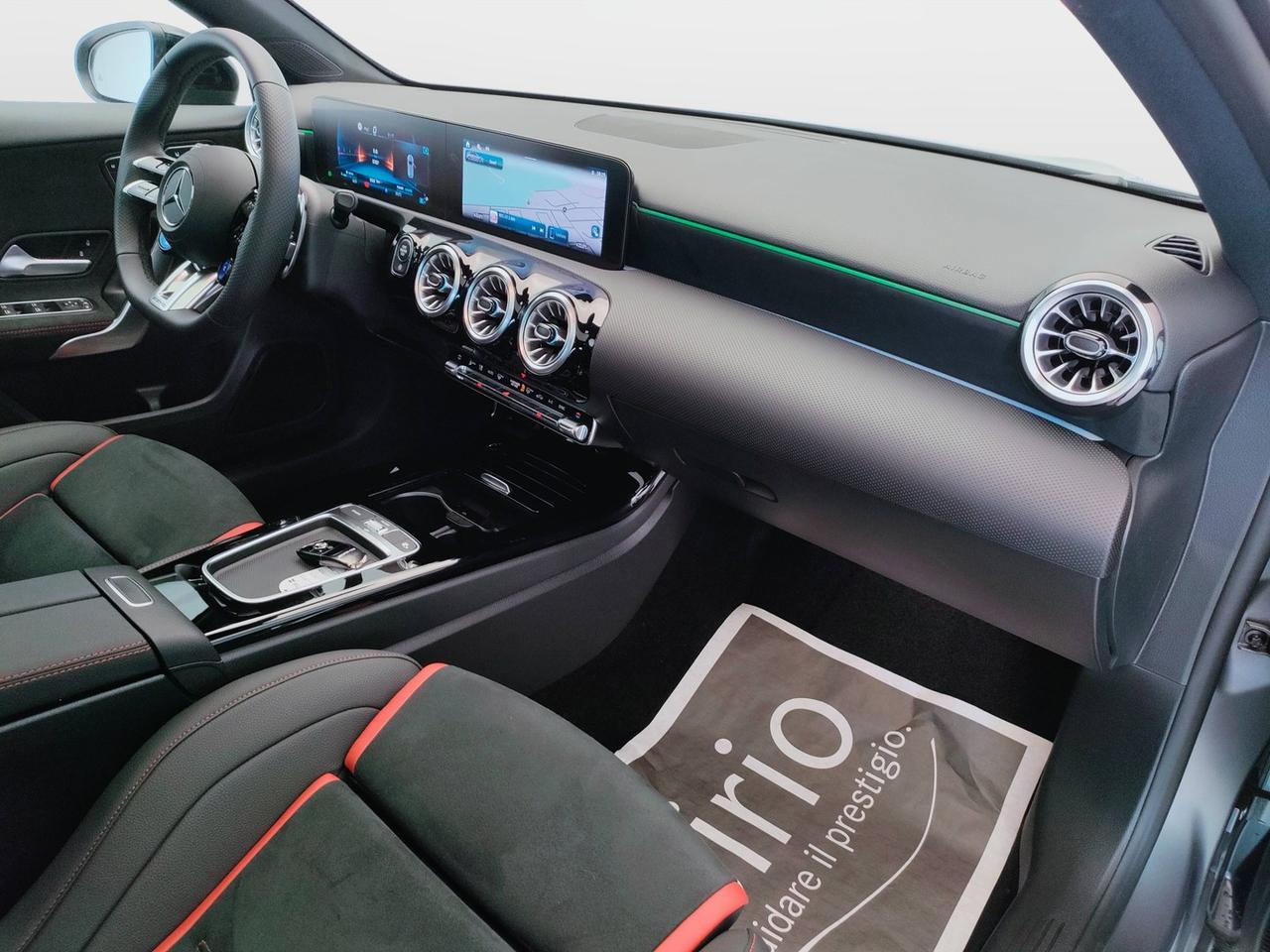 Mercedes-Benz Classe A - W177 2023 - Mercedes-AMG A 35 RACE EDITION