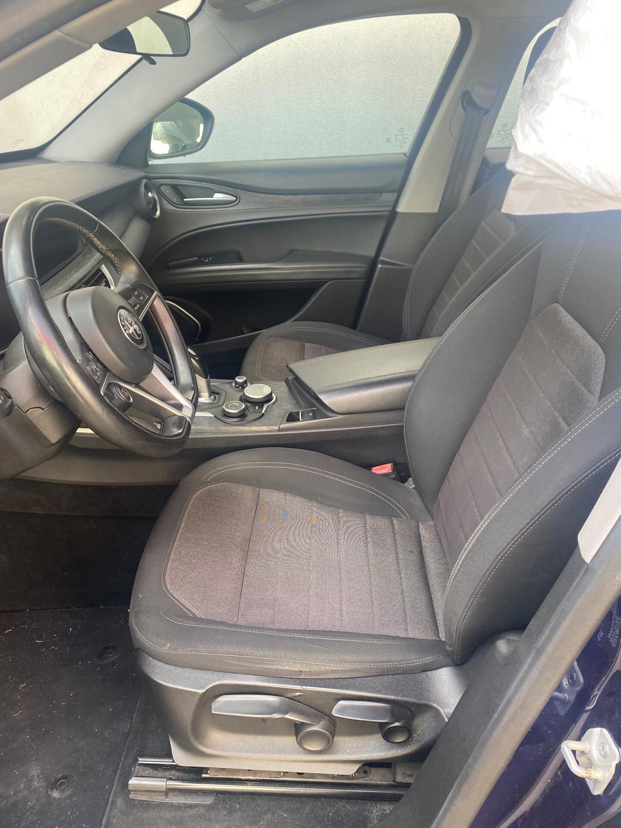 Alfa Romeo Stelvio 2.2 Turbodiesel 190 CV AT8 Q4 B-Tech