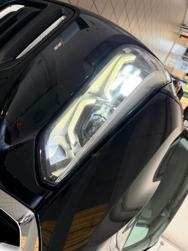 BMW X5 xDrive30d Business //22 INDIVIDUAL//PELLE//