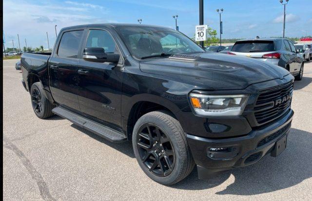 DODGE RAM 1500 5.7 V8 Crew Cab Sport Autocarro N1