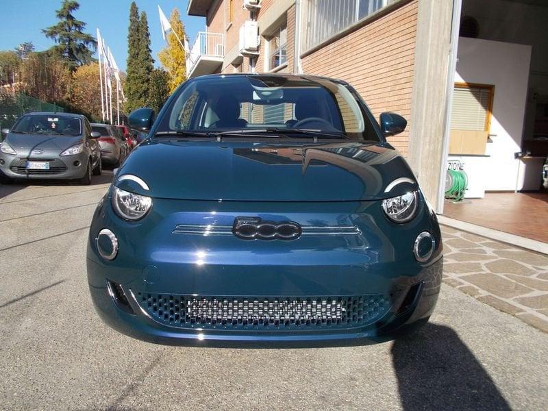 FIAT 500 Berlina 42 kWh 338.7575187 MASSARI MARCO NUOVA