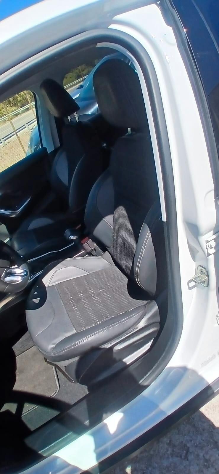 Peugeot 2008 1.6 e-HDi 92 CV ETG6 Allure - 2014