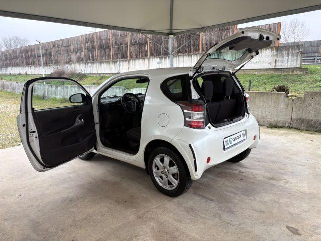 TOYOTA iQ 1.0 CVT Lounge AUTOMATICA OK NEOPATENTATI