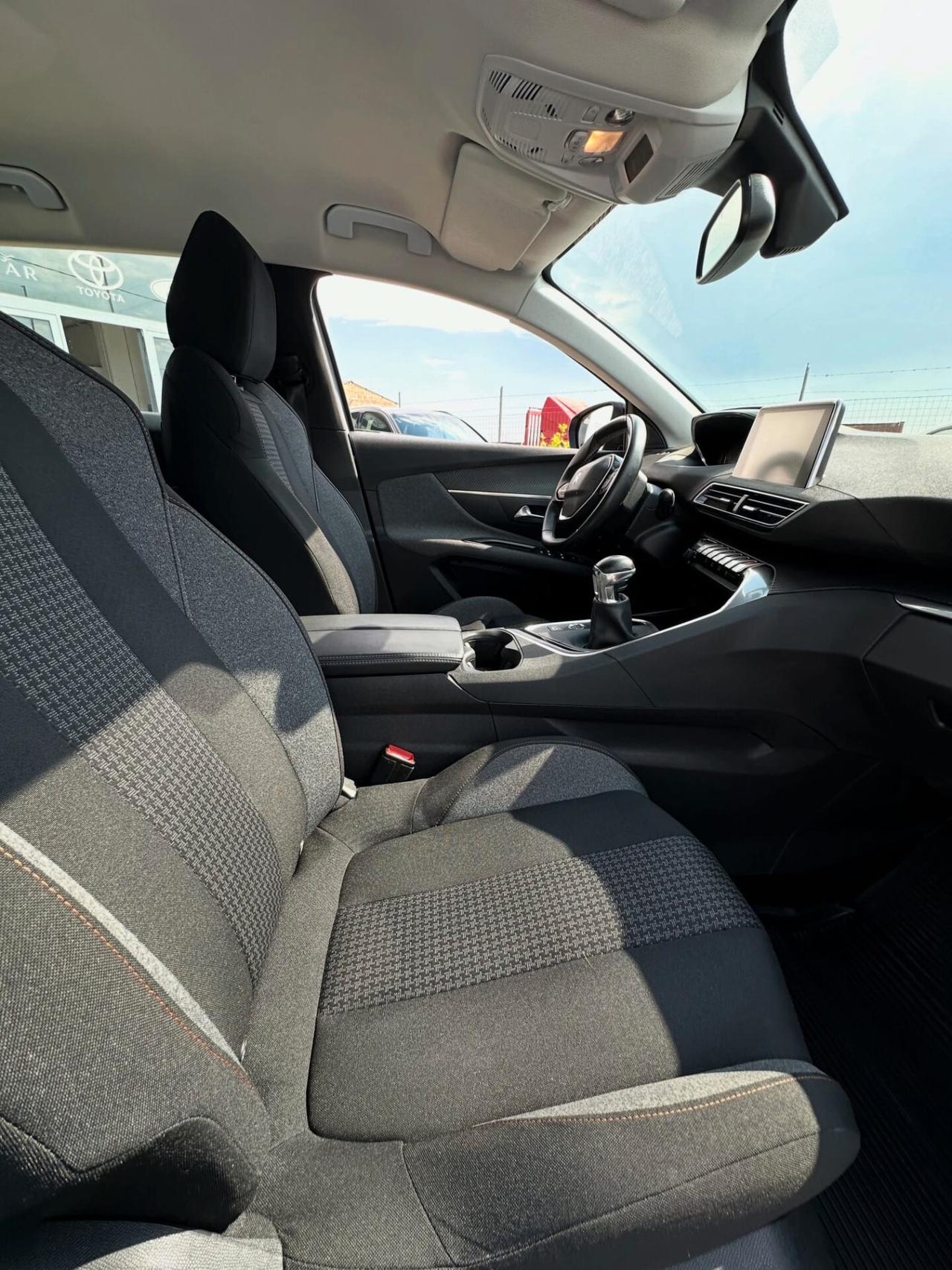 Peugeot 3008 BlueHDi 130 S&S Active Pack