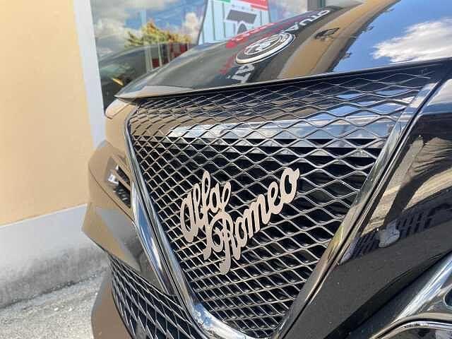 Alfa Romeo Junior 1.2 136 CV Hybrid eDCT6
