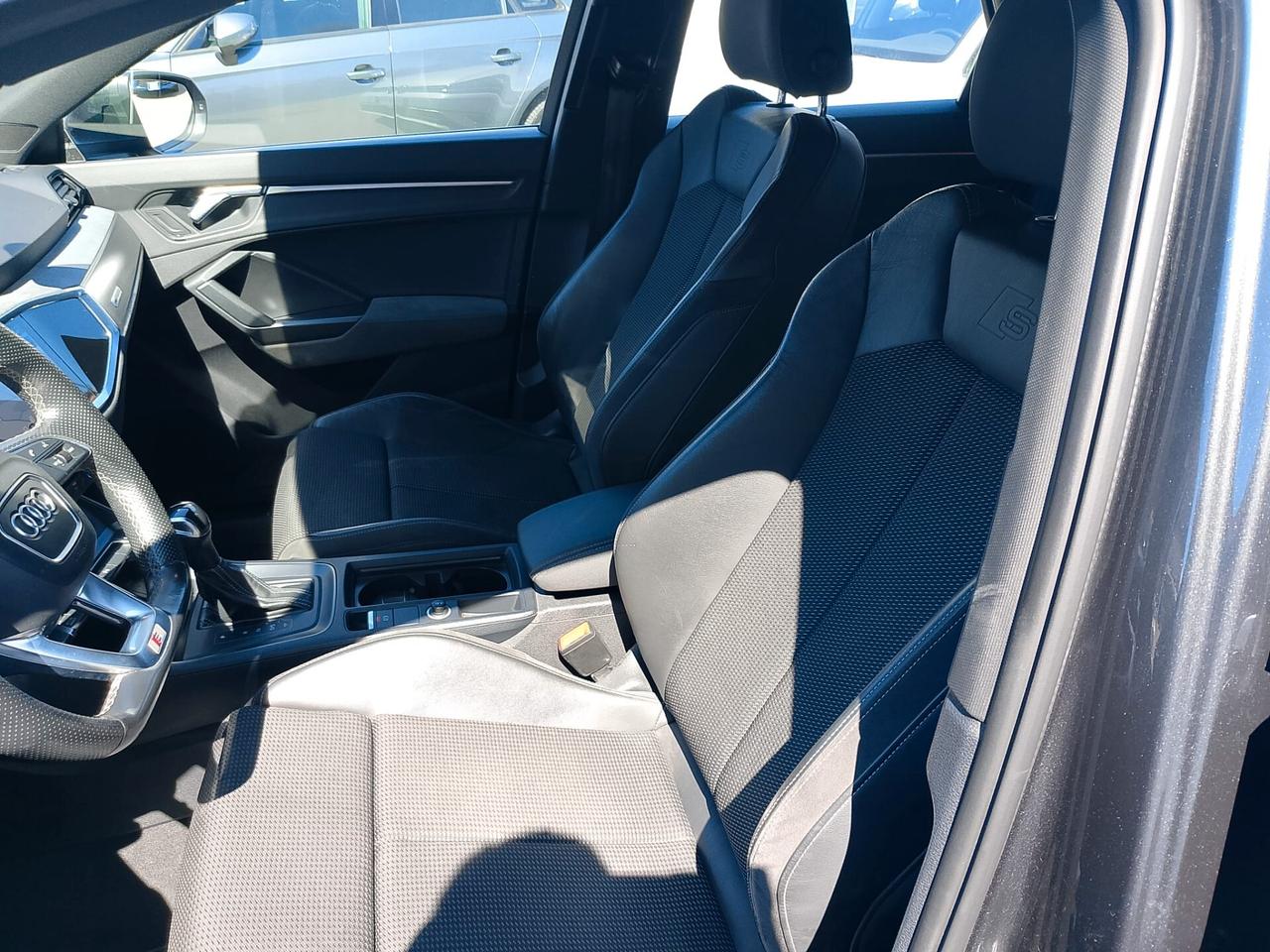 Audi Q3 35 TDI S tronic line edition