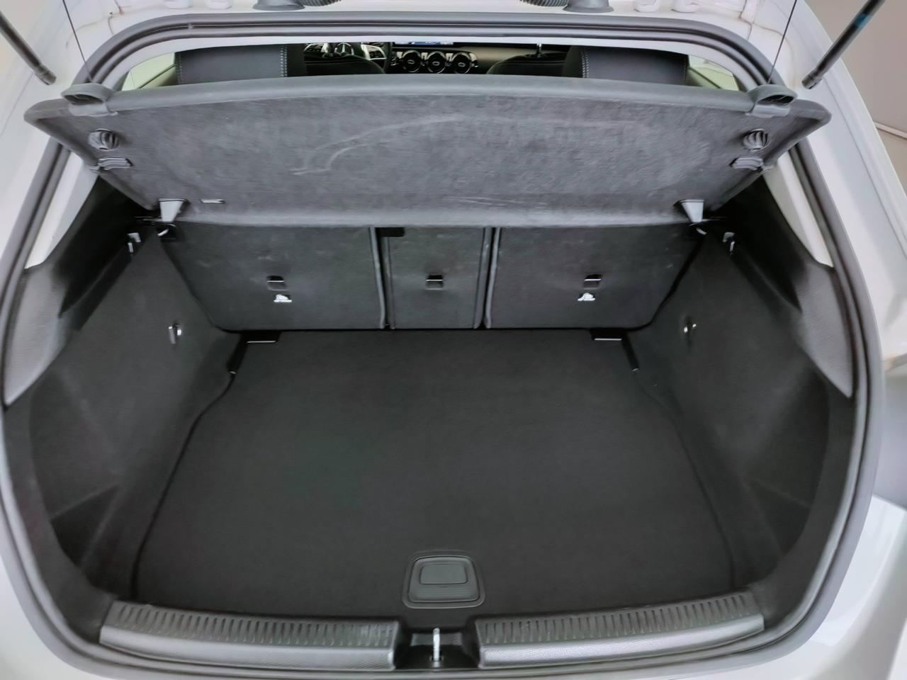 Mercedes-Benz Classe A - W177 2023 - A 180 d Advanced auto