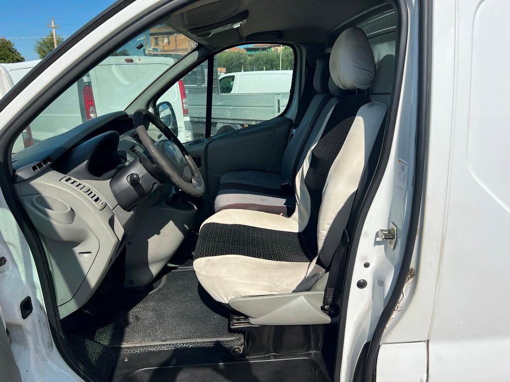 Renault Trafic 2.0 DCI H1 L1 3 Posti