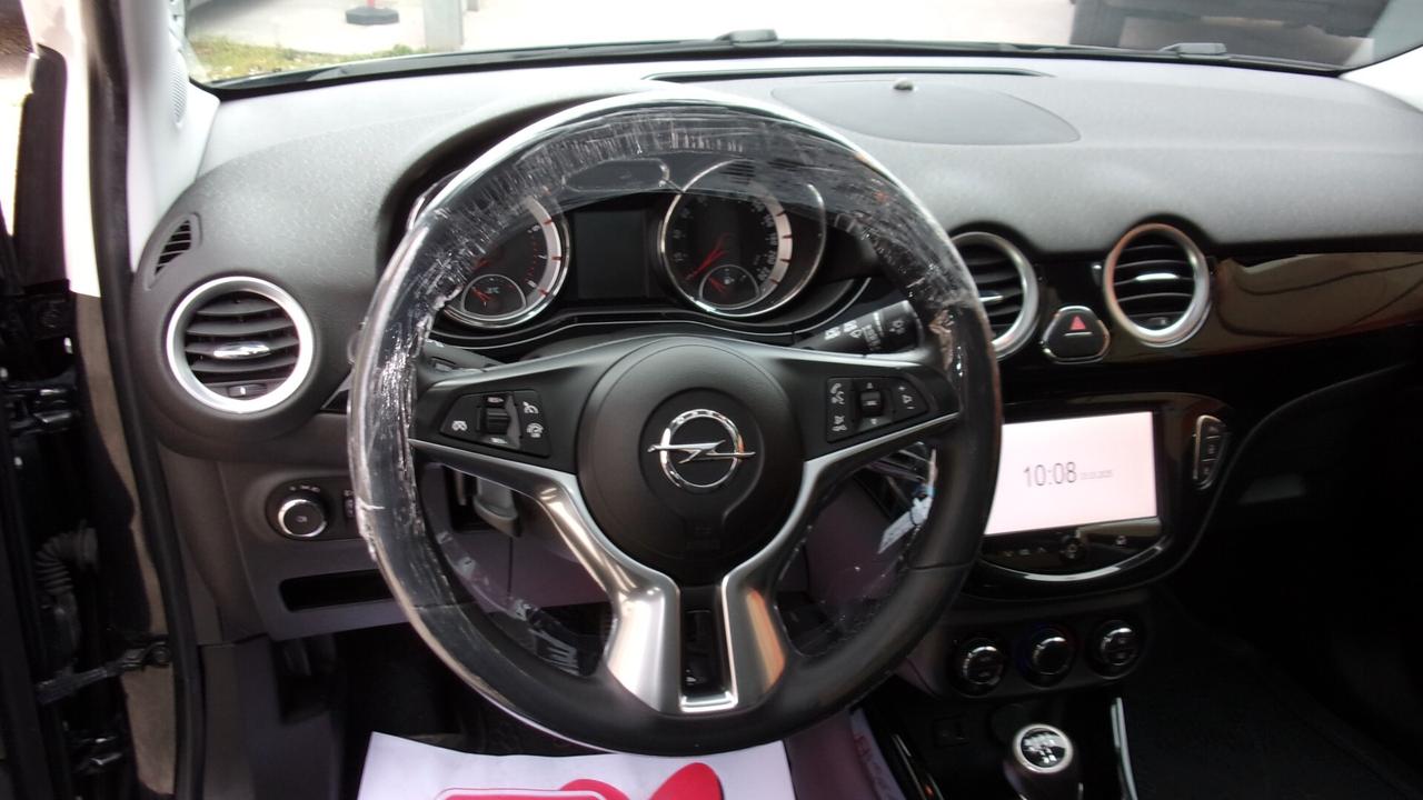 Opel Adam 1.4 87 CV GPL Tech Slam