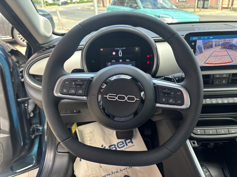 Fiat 600 1.2 hybrid La Prima 110cv auto LED-NAVI-18"