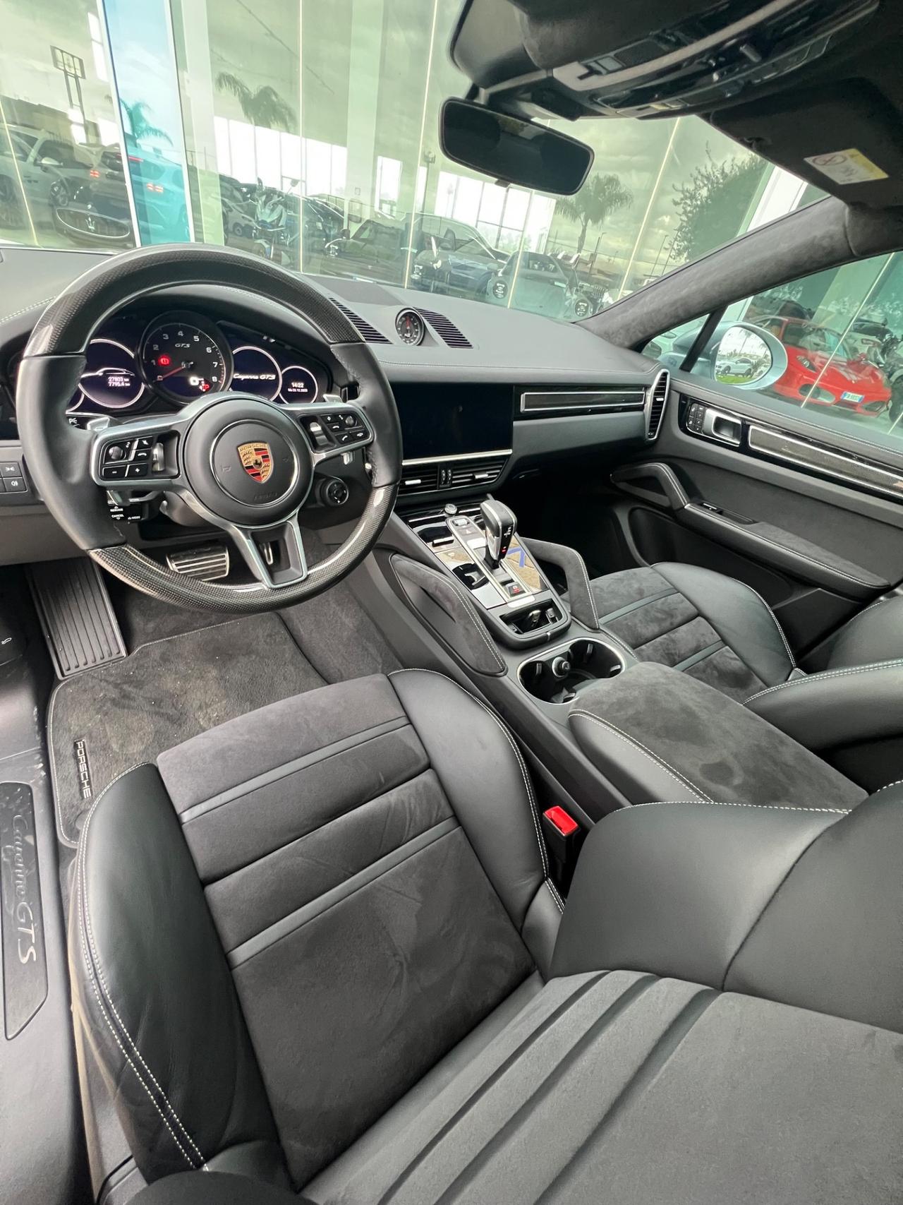 Porsche Cayenne Coupe 4.0 GTS possibilità noleggio no scoring