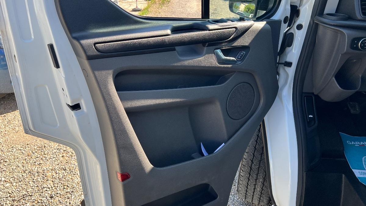 transit custom 320 2.0 tdci 130cv combi TREND L1H1