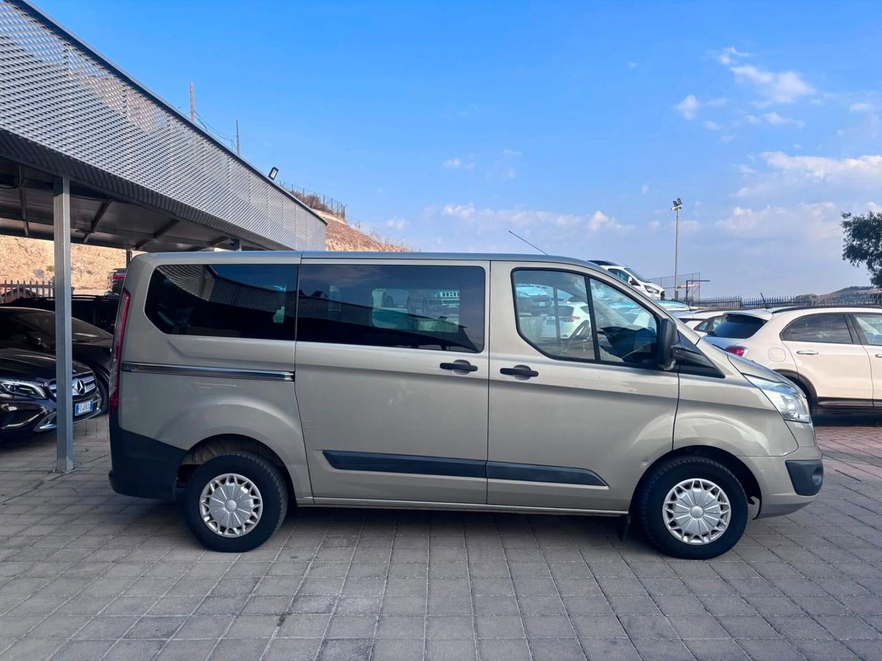 FORD TOURNEO CUSTOM