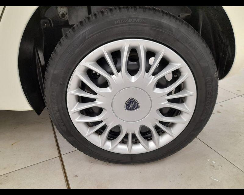 Lancia Ypsilon III 2015 1.2 Gold 69cv